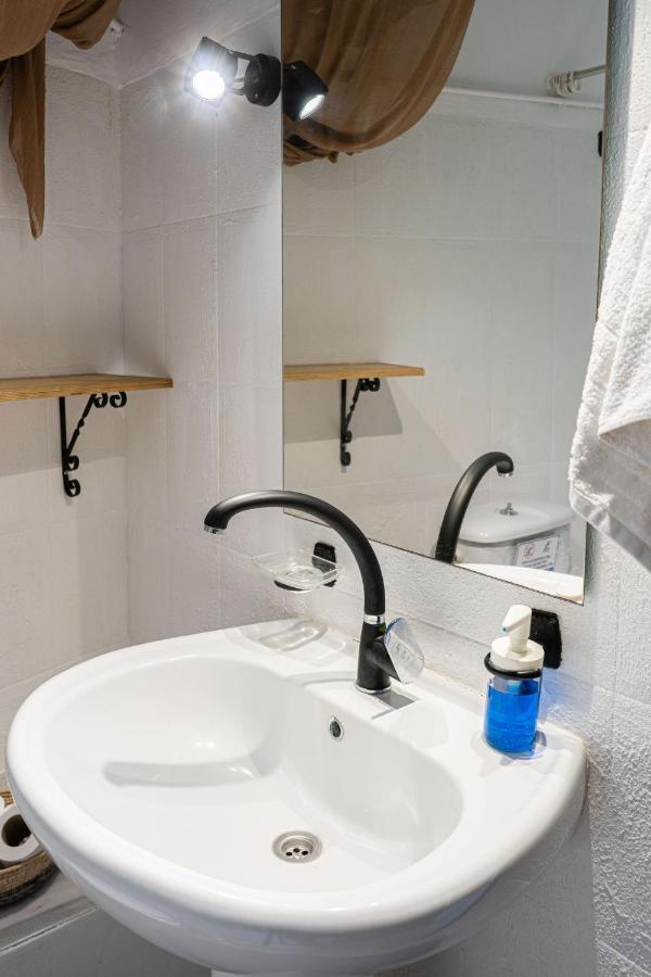Arismari Cretan Holiday Home Angouselianá 外观 照片